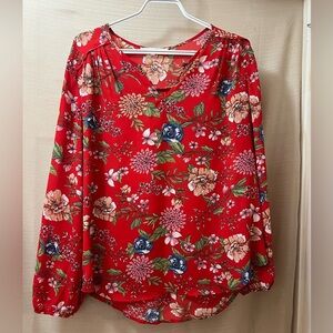 ⚫️ BOGO Violet and Claire Floral Red Women's Top Size Large